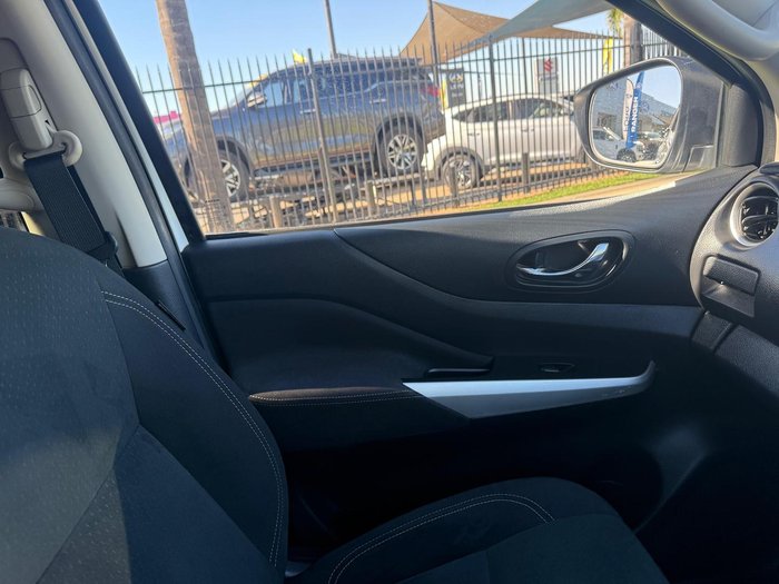 2017 Nissan Navara SL