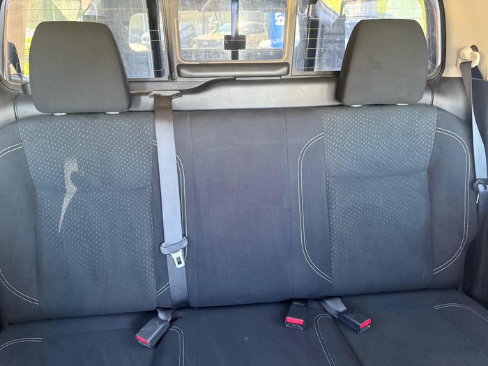 2017 Nissan Navara SL