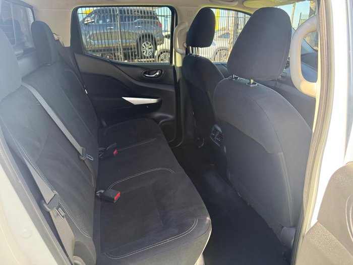 2017 Nissan Navara SL