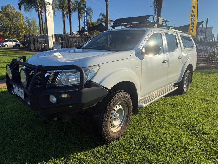 2017 Nissan Navara SL