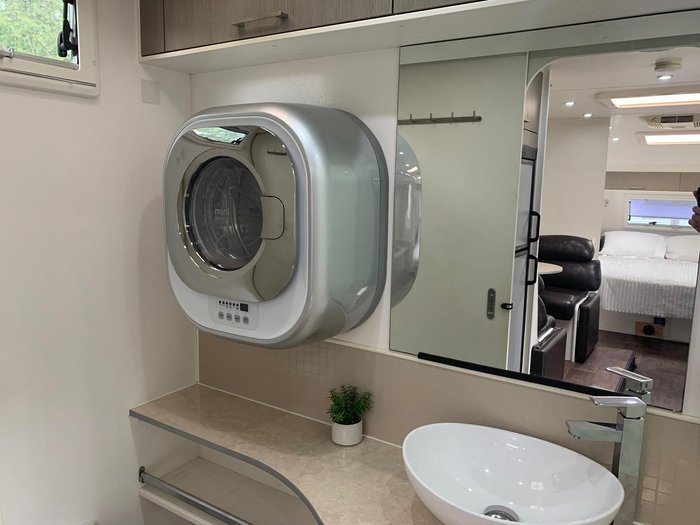 2014 New Age Caravans Oz Classic Slider