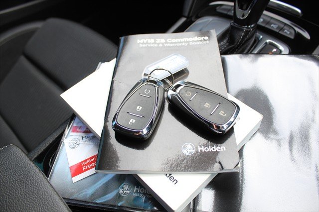 2017 Holden Commodore RS