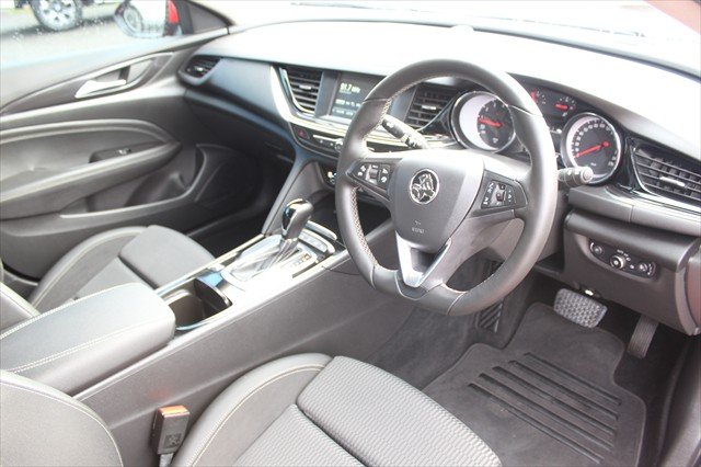 2017 Holden Commodore RS