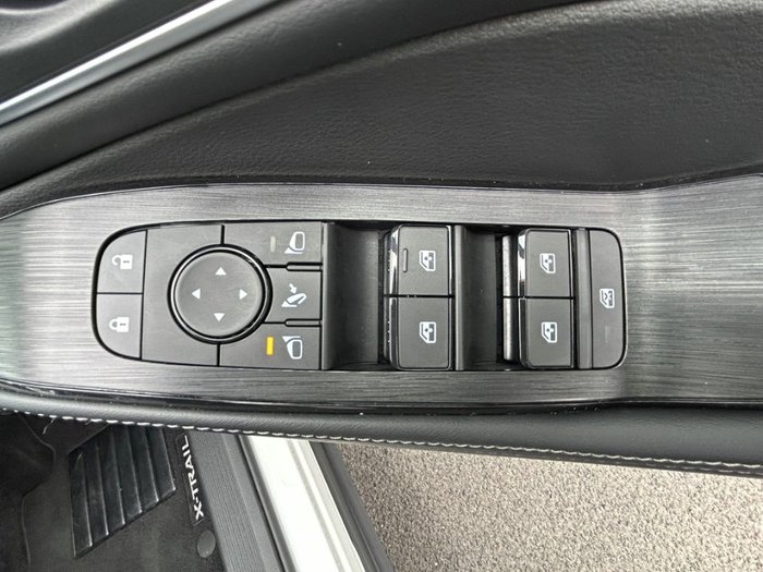 2025 Nissan X-TRAIL ST-L