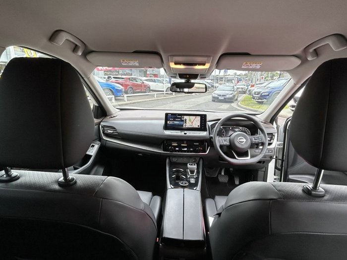 2025 Nissan X-TRAIL ST-L