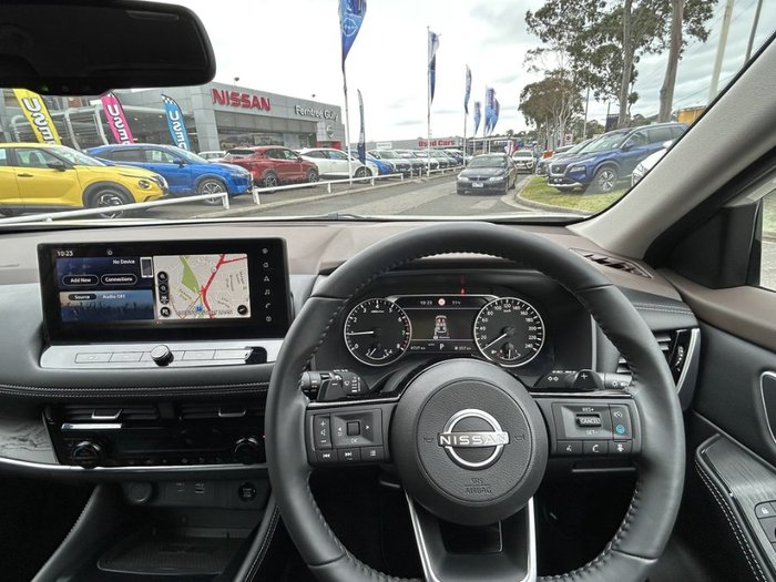 2025 Nissan X-TRAIL ST-L