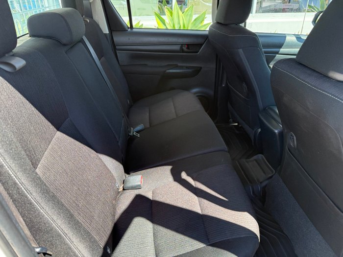 2018 Toyota Hilux SR