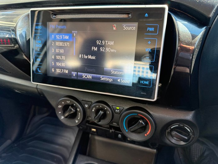 2018 Toyota Hilux SR