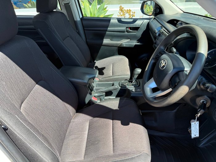 2018 Toyota Hilux SR