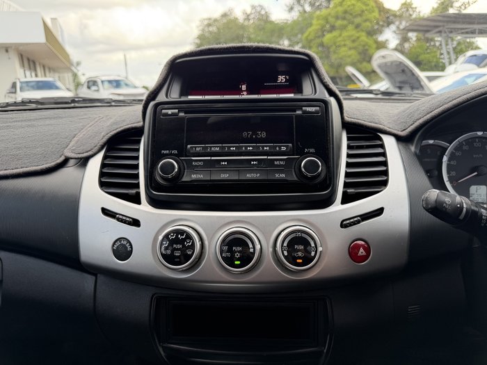 2015 Mitsubishi Triton