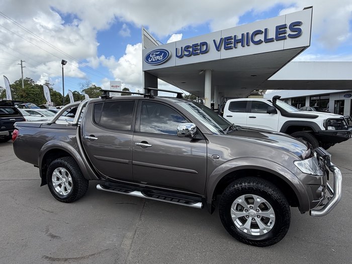2015 Mitsubishi Triton