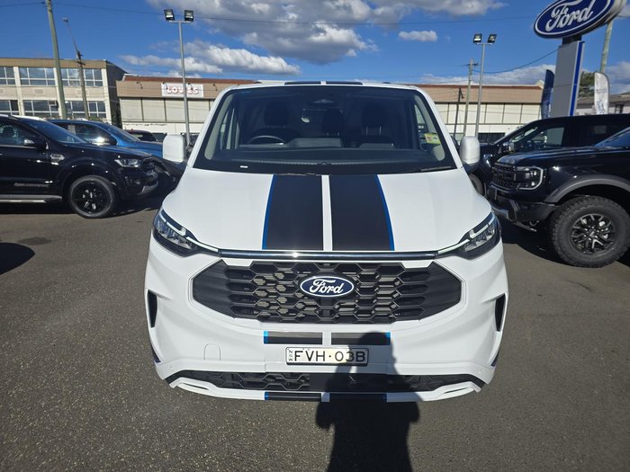 2024 Ford Transit Custom
