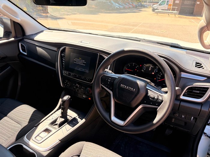 2023 Isuzu MU-X LS-M