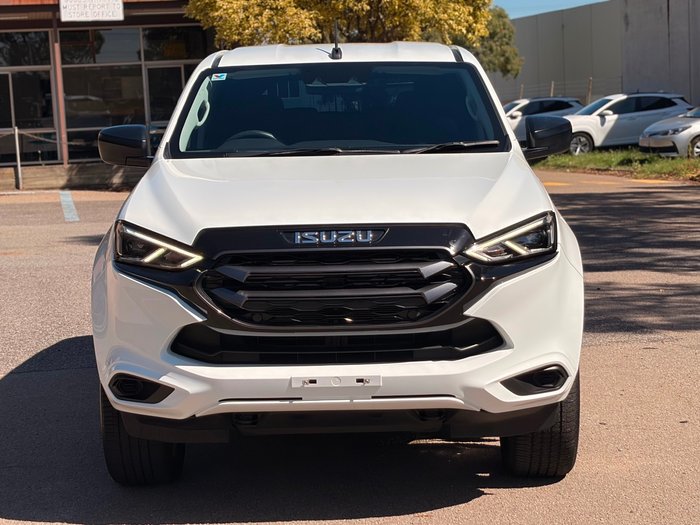 2023 Isuzu MU-X LS-M