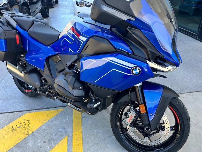 2025 BMW R 1300 RT Impulse