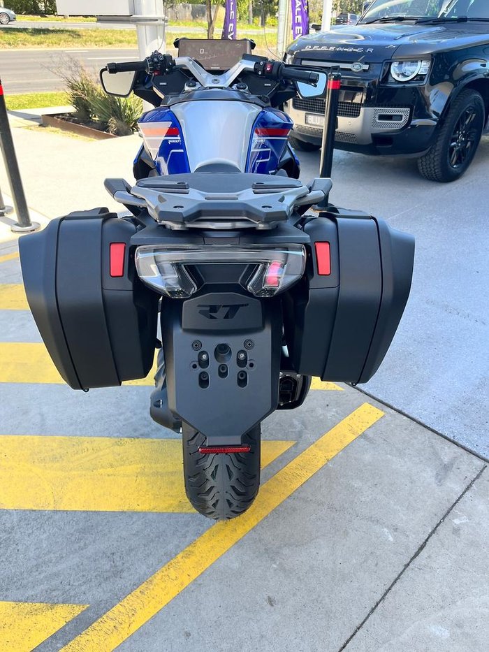 2025 BMW R 1300 RT Impulse