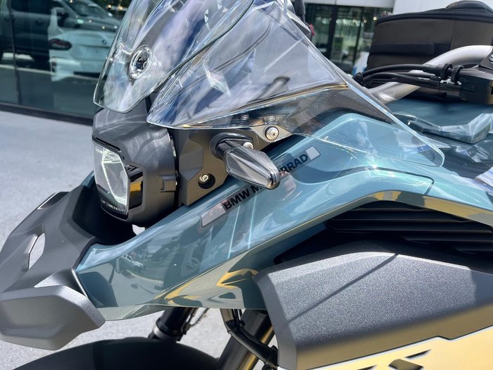 2025 BMW F 900 GS Adventure Ride Pro