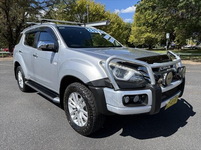 2017 Isuzu MU-X LS-T