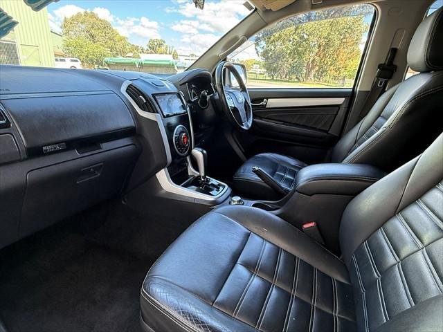 2017 Isuzu MU-X LS-T