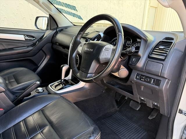 2017 Isuzu MU-X LS-T