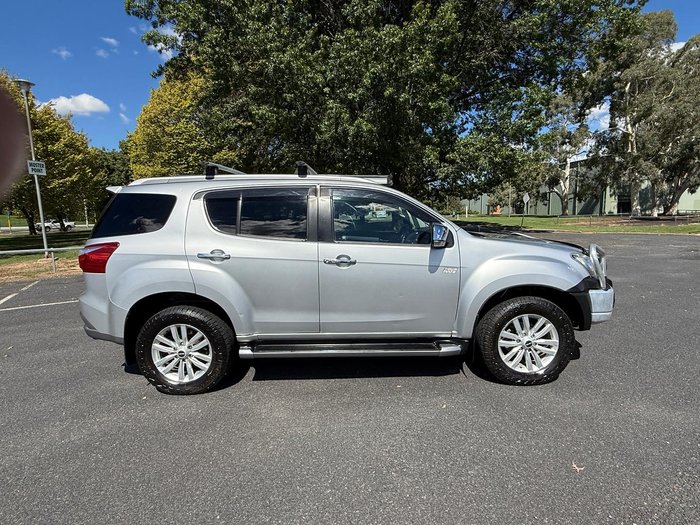 2017 Isuzu MU-X LS-T