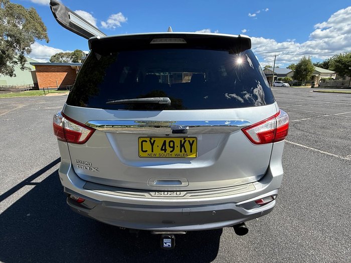 2017 Isuzu MU-X LS-T