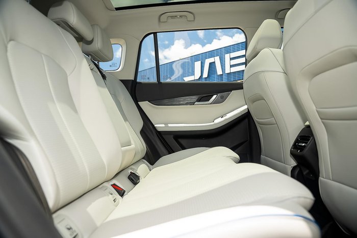 2025 Jaecoo J5 EV Summit