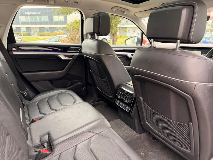 2022 Volkswagen Touareg 210TDI Elegance