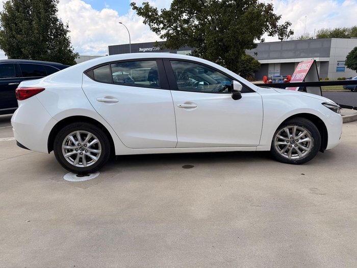 2017 Mazda 3 Neo