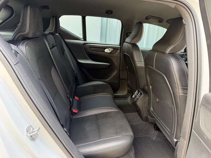 2020 Volvo XC40 T5 R-Design MY20 AWD Glacier Silver