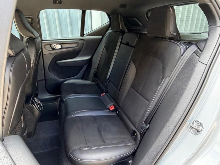 2020 Volvo XC40 T5 R-Design MY20 AWD Glacier Silver