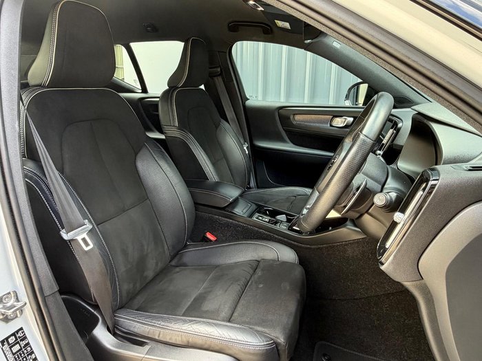 2020 Volvo XC40 T5 R-Design MY20 AWD Glacier Silver