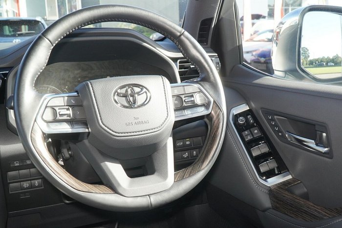 2023 Toyota Landcruiser Sahara