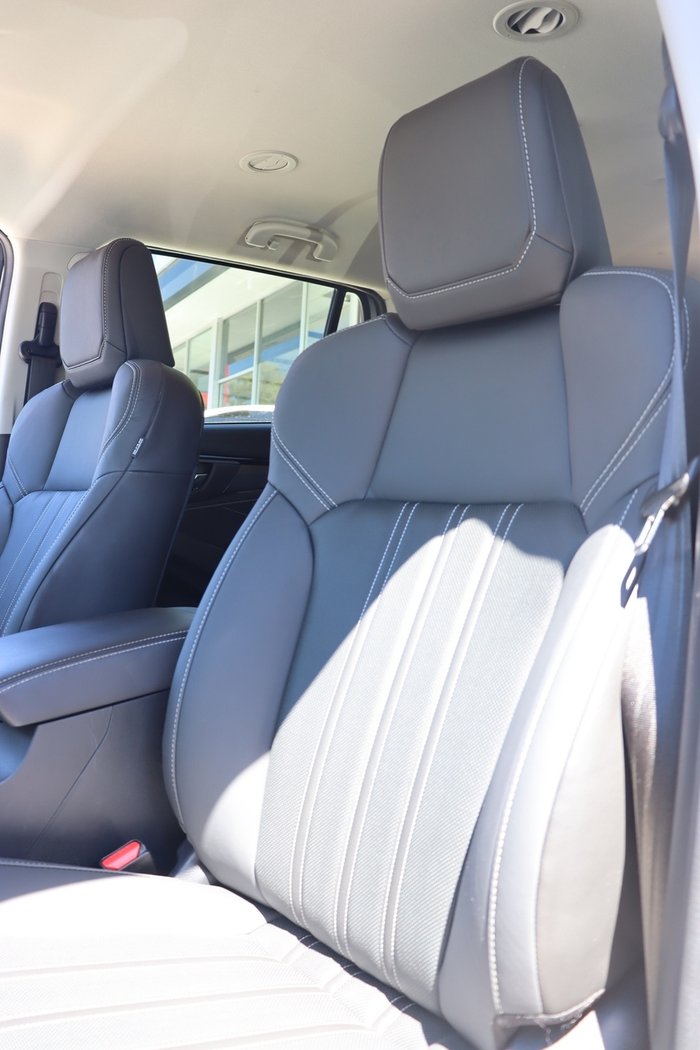 2022 Isuzu MU-X LS-T