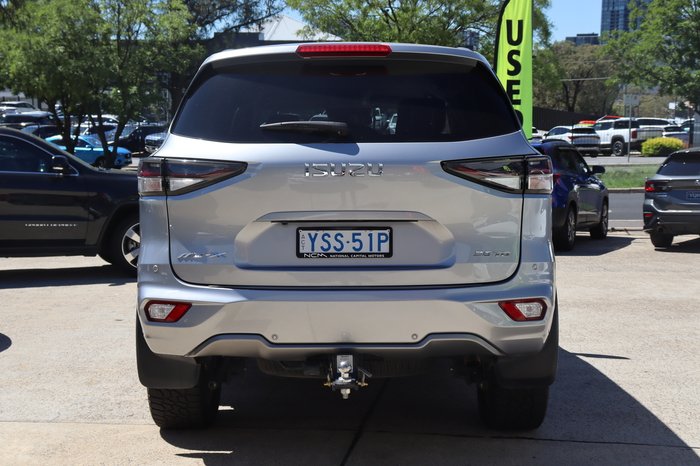 2022 Isuzu MU-X LS-T
