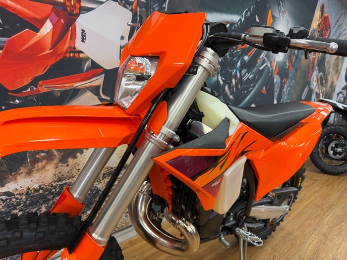 2026 Ktm 300 EXC ENDURO ORANGE