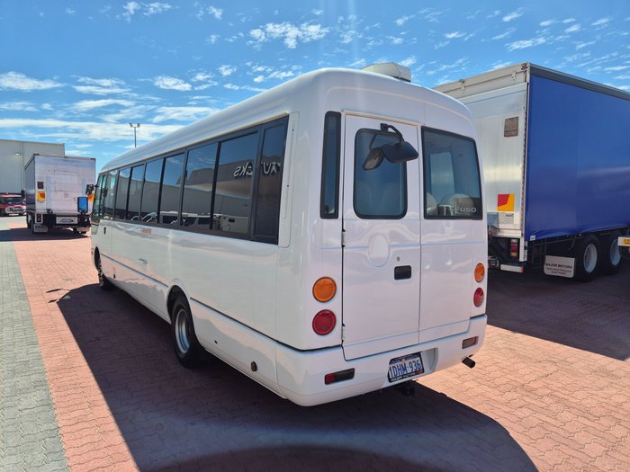 2009 Fuso Rosa 25 seat AUTO Deluxe Bus