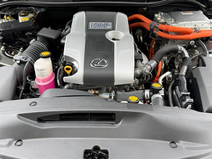 2014 Lexus IS 300h Luxury AVE30R Titanium Silver