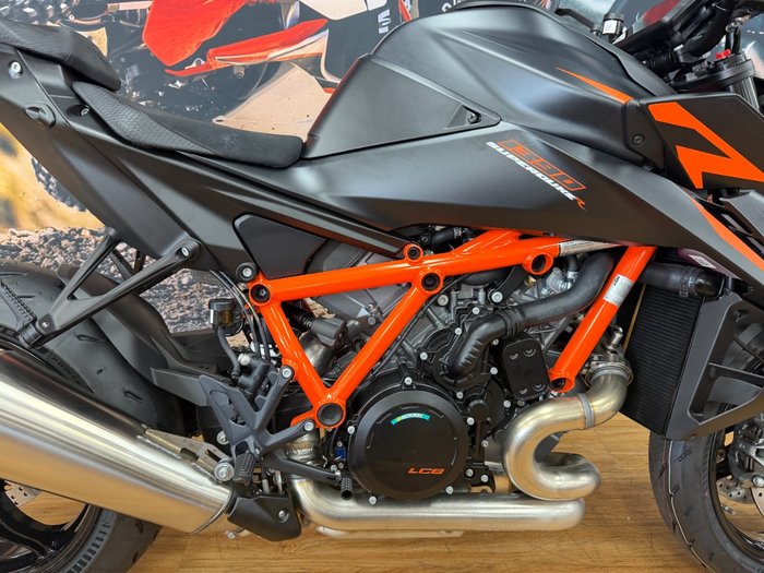2025 Ktm 1390 SUPER DUKE R BLUE