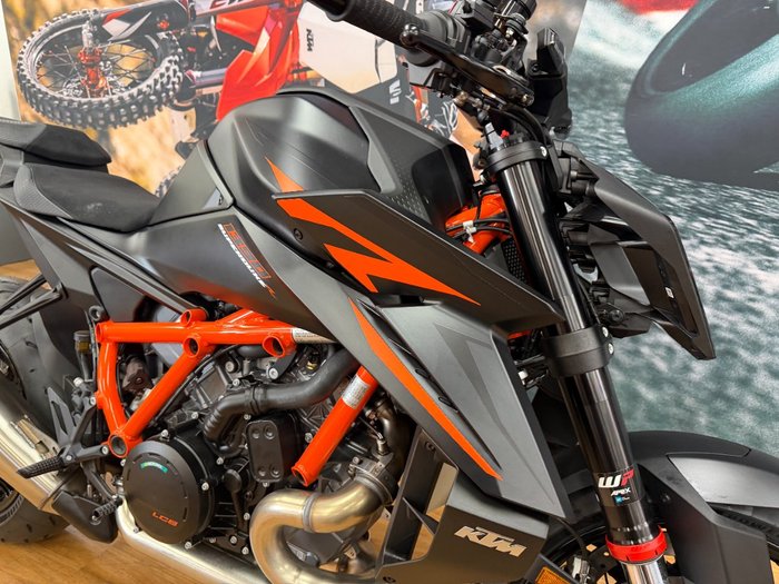 2025 Ktm 1390 SUPER DUKE R BLUE