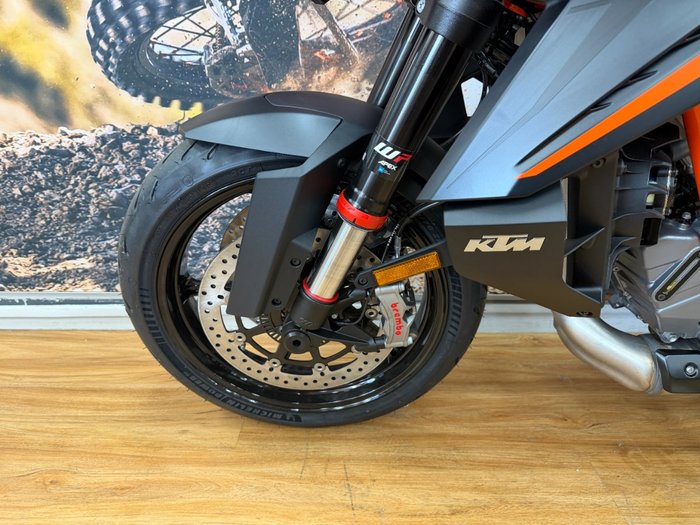 2025 Ktm 1390 SUPER DUKE R BLUE