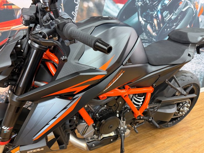 2025 Ktm 1390 SUPER DUKE R BLUE