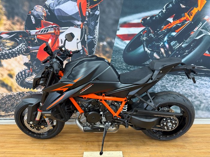 2025 Ktm 1390 SUPER DUKE R BLUE