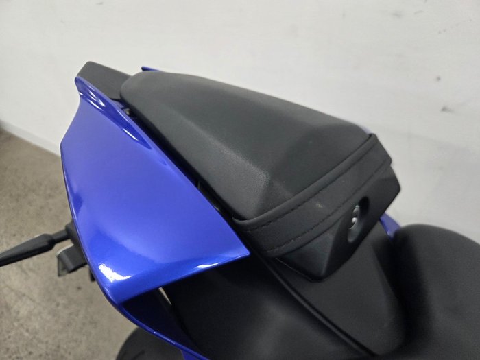 2023 Yamaha YZF-R7LA Blue