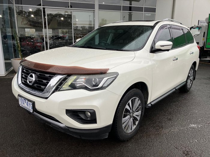 2018 Nissan Pathfinder ST-L