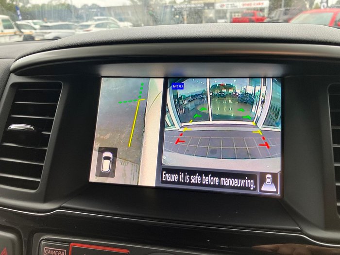 2018 Nissan Pathfinder ST-L