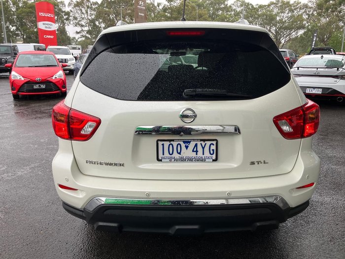 2018 Nissan Pathfinder ST-L