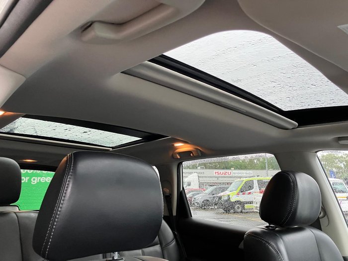 2018 Nissan Pathfinder ST-L