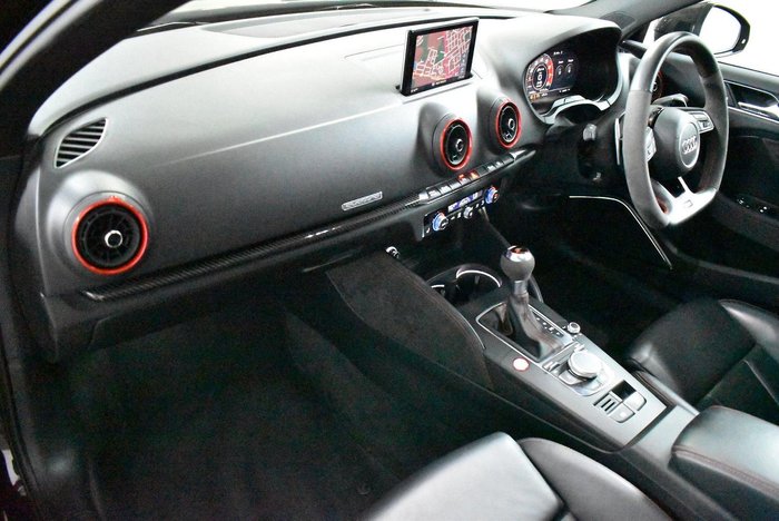 2020 Audi RS3 Carbon Edition