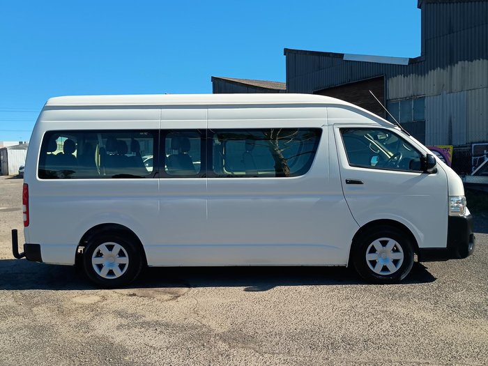 2005 Toyota Hiace Commuter TRH223R French Vanilla